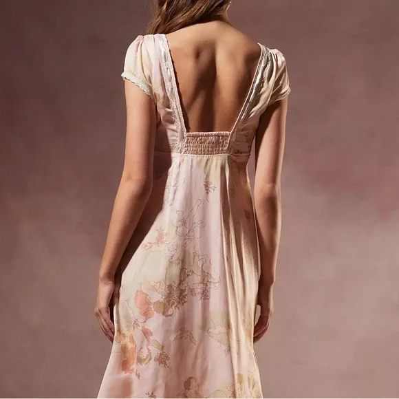 NWT Kimchi Blue | Urban Outfitters Trudy Lace-Trim Floral Midi Dress - Picture 4 of 9